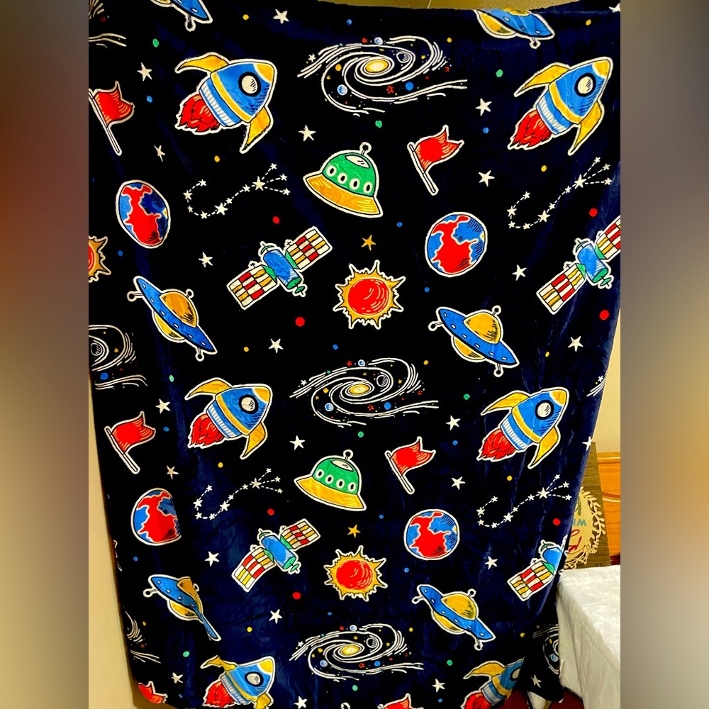 New 40” x 50” Glow in Dark Space-Themed Blanket Galaxy Throw Kids Gift